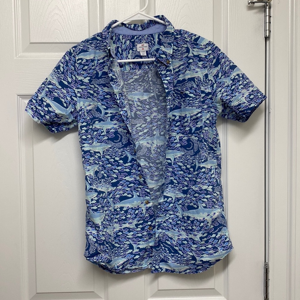 Vineyard Vines for Target button down shark theme shirt size child XL
